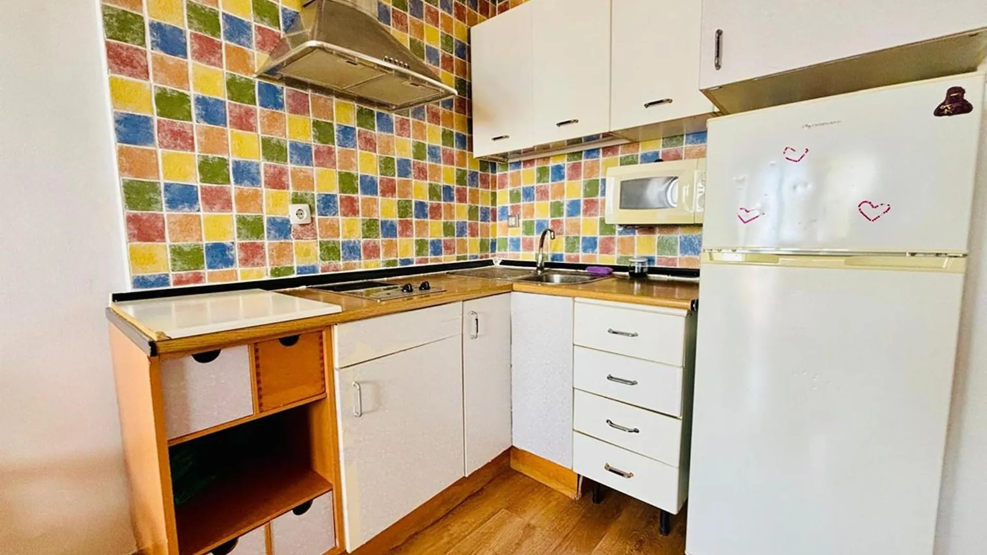 Magnificent Apartment On The Beachfront Альмуньекар